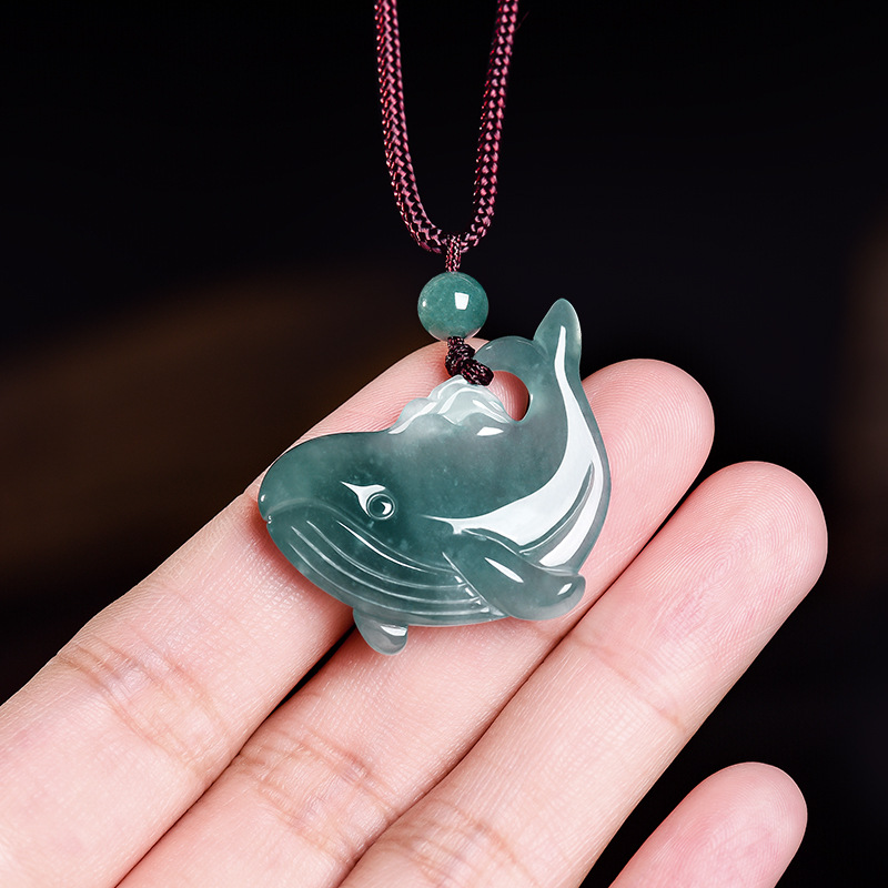 Necklaces - Natürliche burmesische Jadeit-Wal-Anhänger-Halskette, Accessoires, echter Jade-Charm,