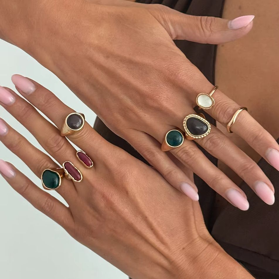 Vintage Punk Knuckle Rings Set - IngeSight.Z 7-teiliges Set Punk-Trend Bunte Harz-Acryl-Fingerringe