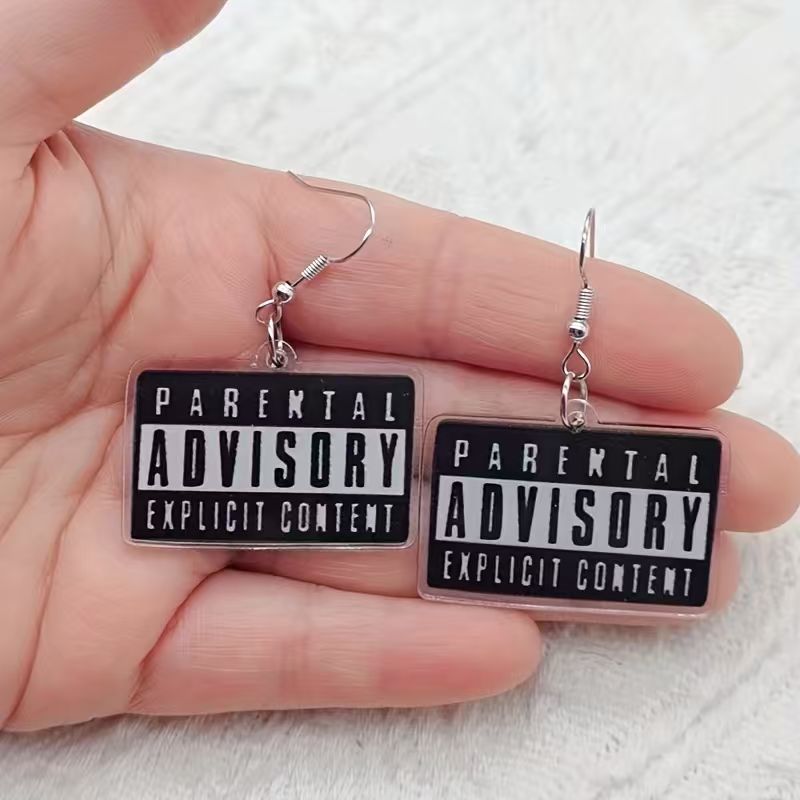 Earrings - 10 Stück Acryl-Ohrringe mit schwarz-weißem Zitat,