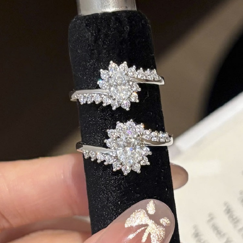 Moissanite Engagement Ring 1 Carat - Apaison Luxus 0,5 ct & 1