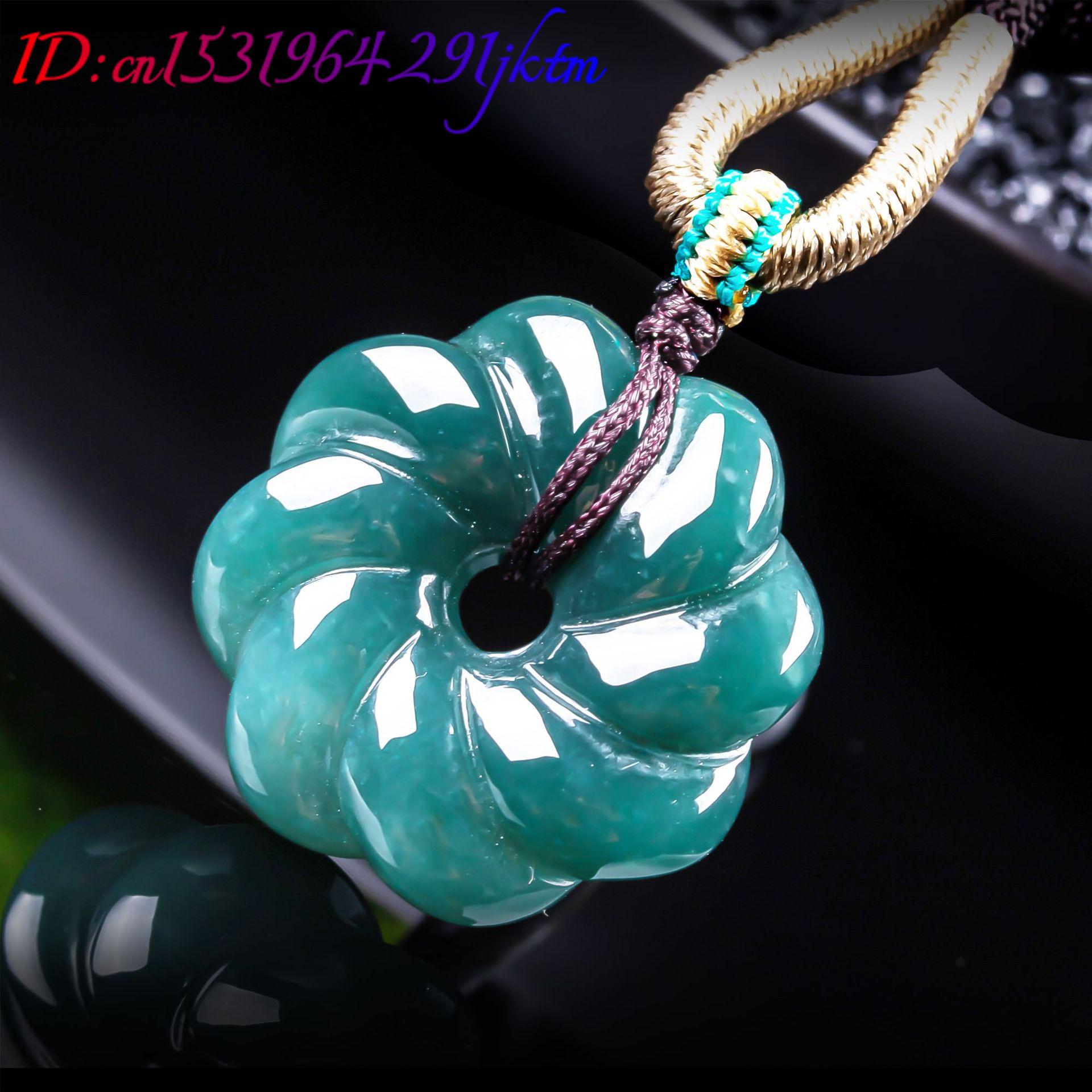 Natürlicher burmesischer Jadei – Necklaces Bewertung und Preis