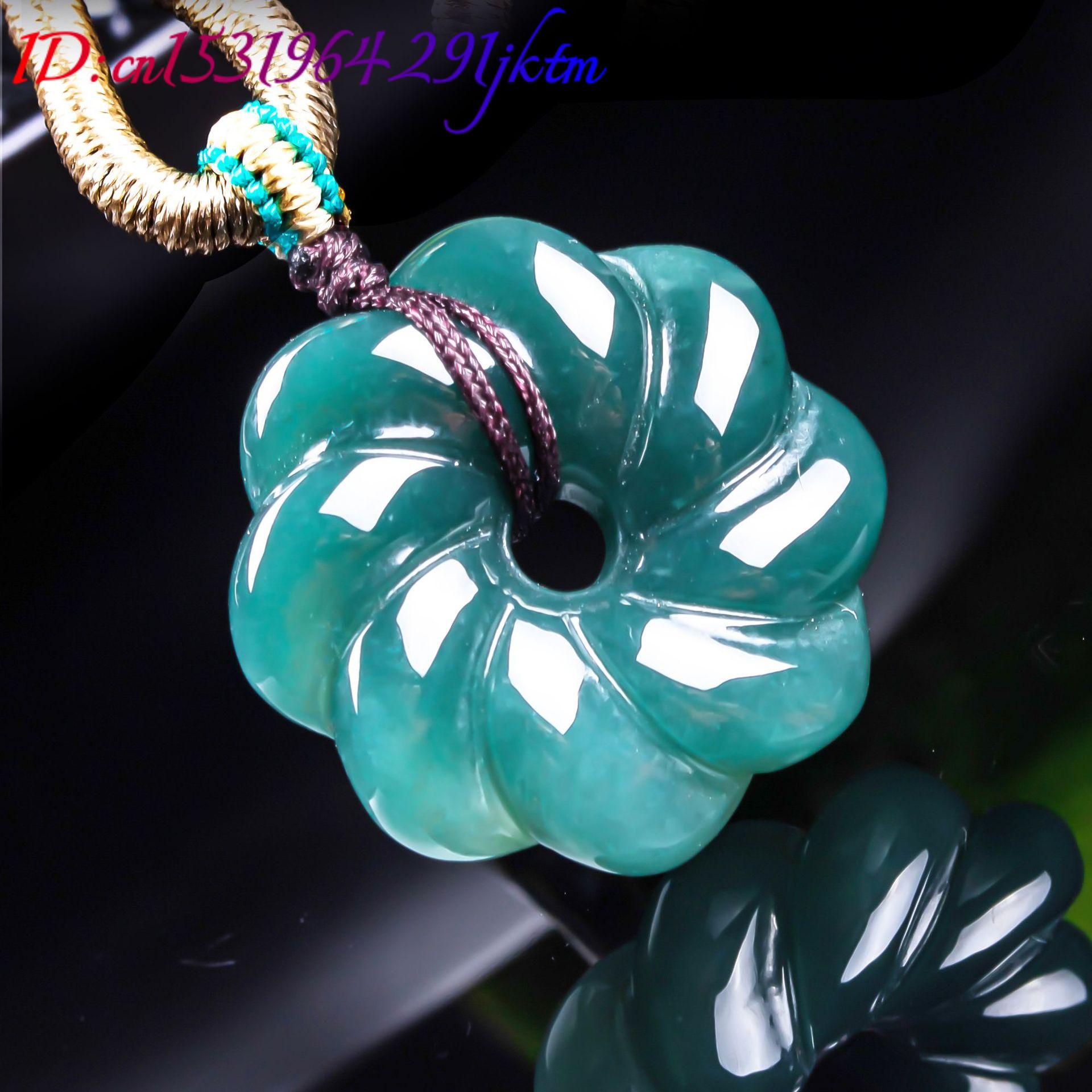 Natürlicher burmesischer Jadei – Necklaces Bewertung und Preis