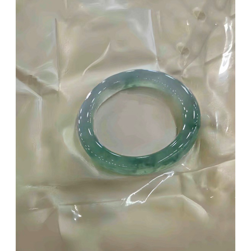 Natürliches burmesisches Eisja – Bracelets Bewertung und Preis