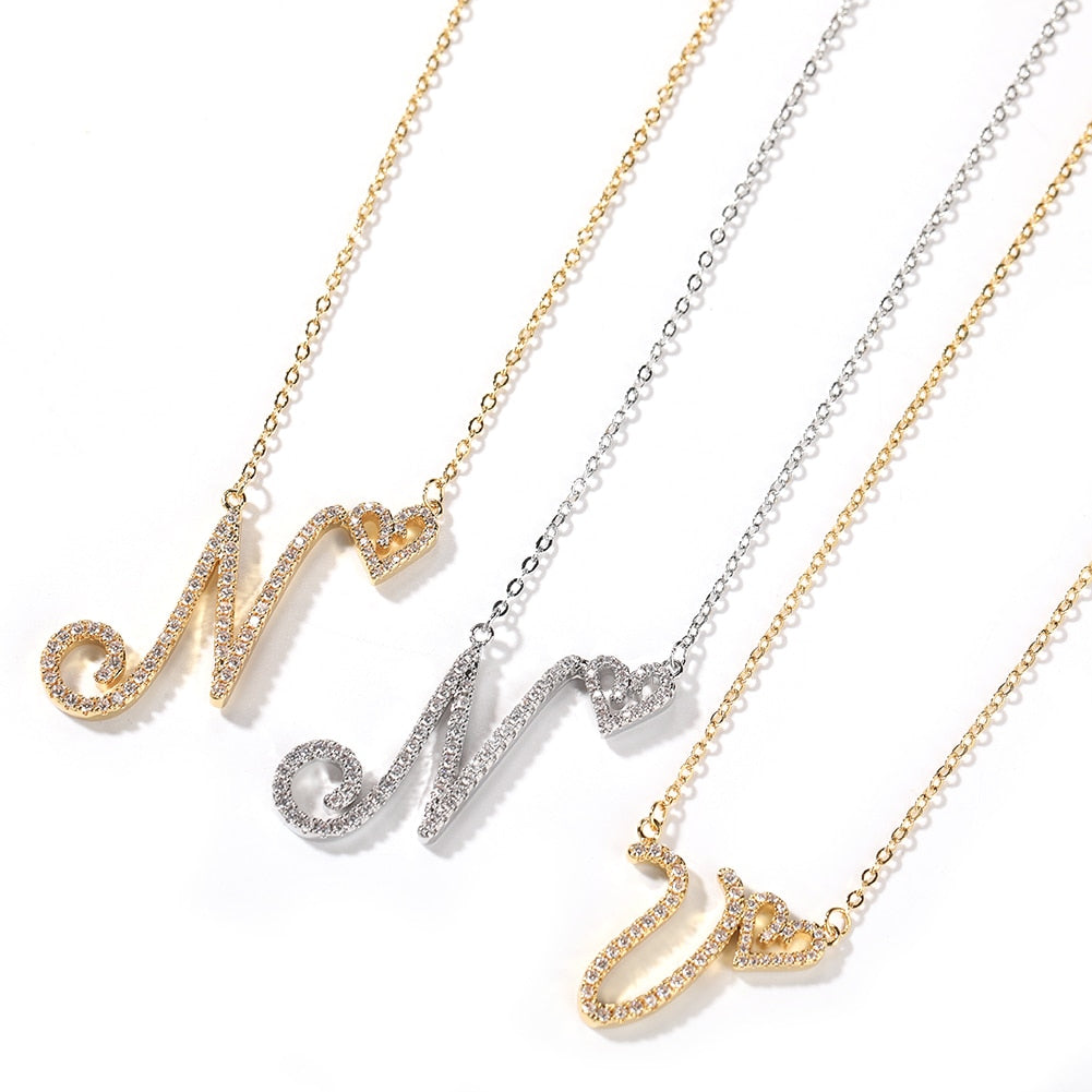 Personalisierte Initialen-Hals – Initial Letter Necklace 18K Gold Bewertung und Preis
