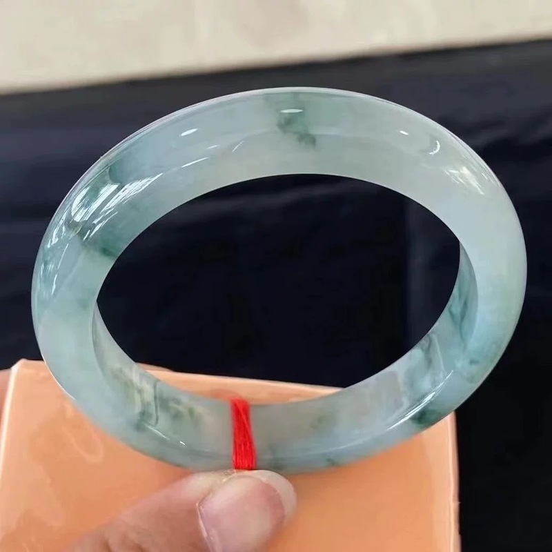 Myanmar-Jadeit mit blauen Blum – Bracelets Bewertung und Preis