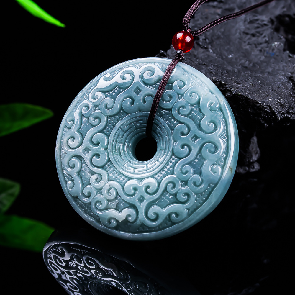 Natürliche burmesische Jadeit- – Necklaces Bewertung und Preis
