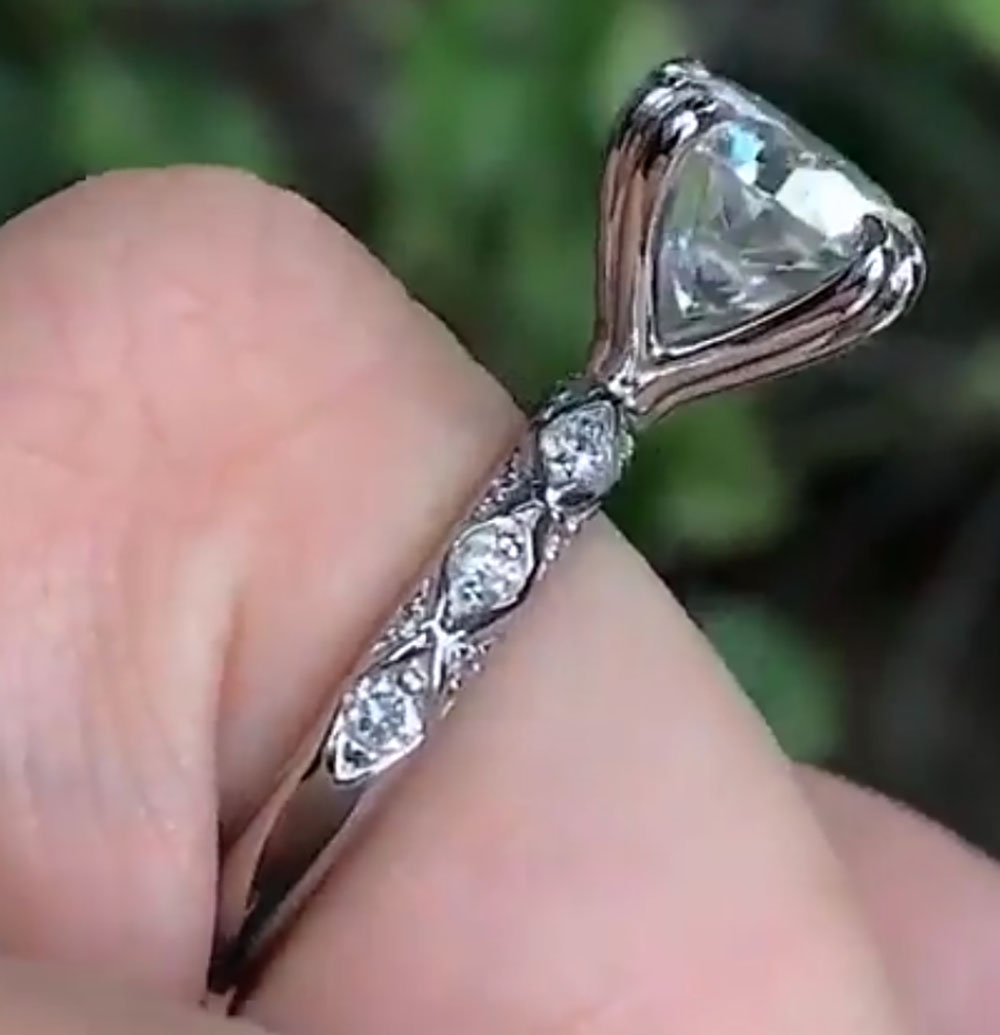 Maßgefertigter Echter Platin P – Moissanite Engagement Ring 1 Carat Bewertung und Preis