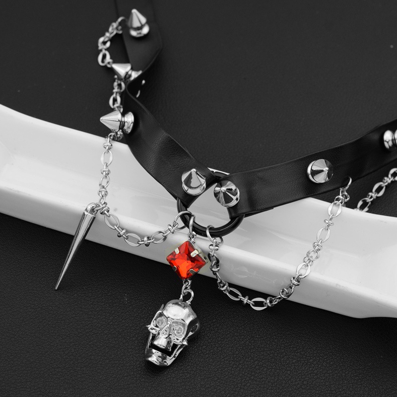Halsband aus dunklem Totenkopf – Goth Punk Spike Choker Bewertung und Preis