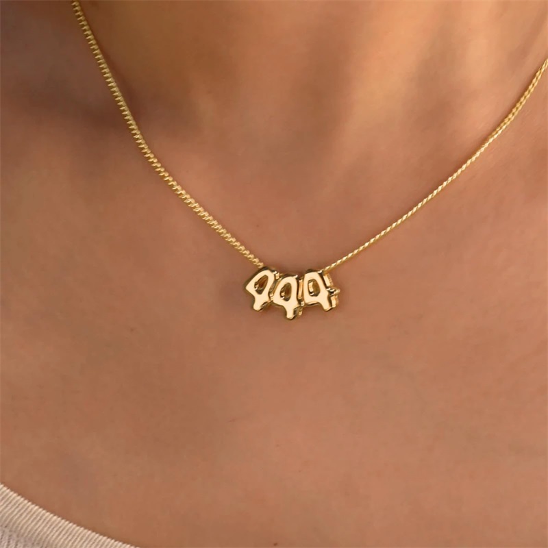 Personalisierte 3D-Buchstaben- – Initial Letter Necklace 18K Gold Bewertung und Preis