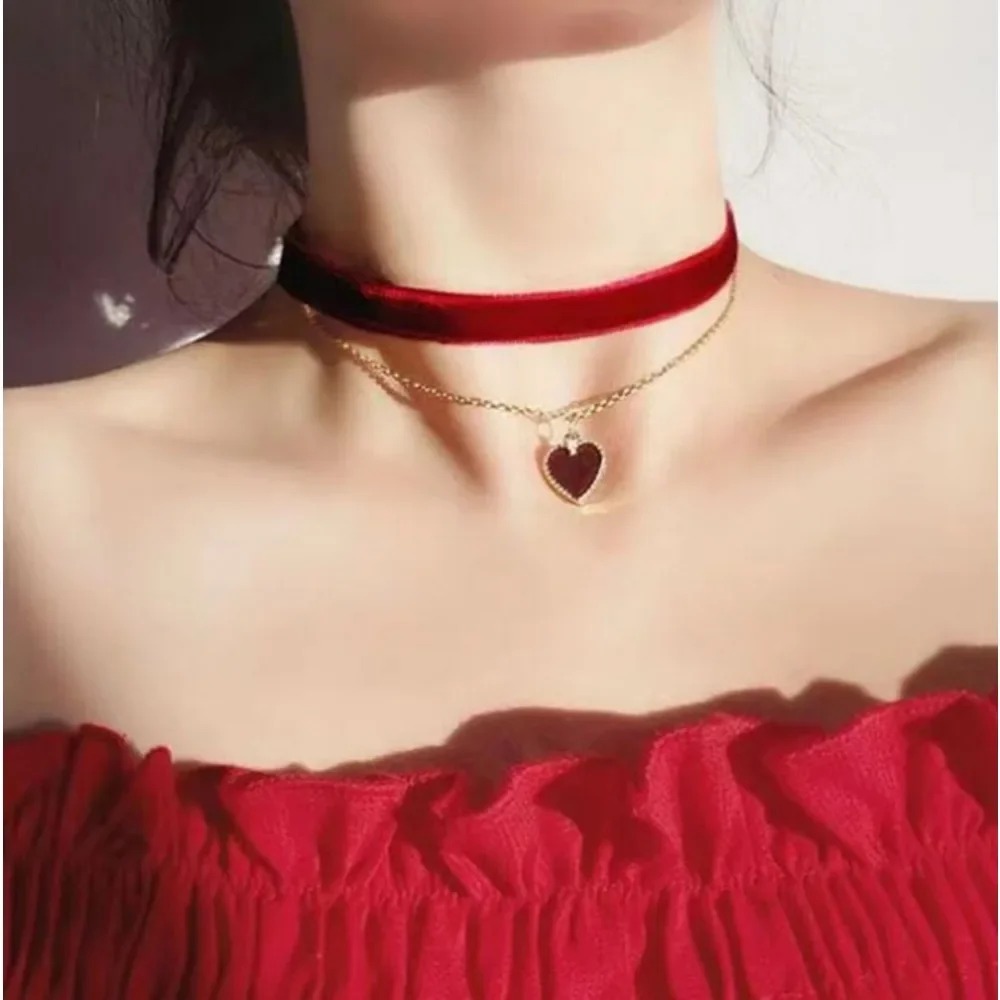 Mehrschichtiger schwarzer Pfir – Layered Pendant Necklace Aesthetic Bewertung und Preis