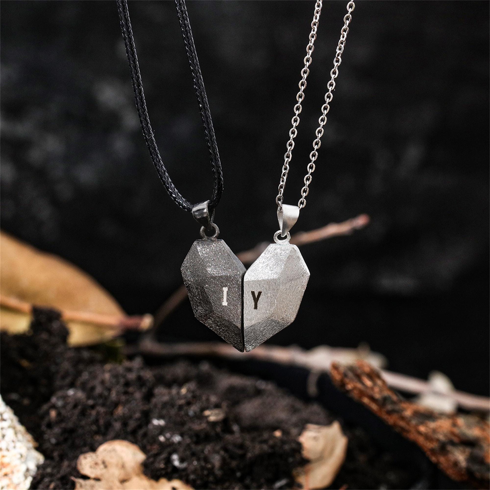 Personalisiertes Paar-Magnet-H – Magnetic Couple Matching Necklaces Bewertung und Preis