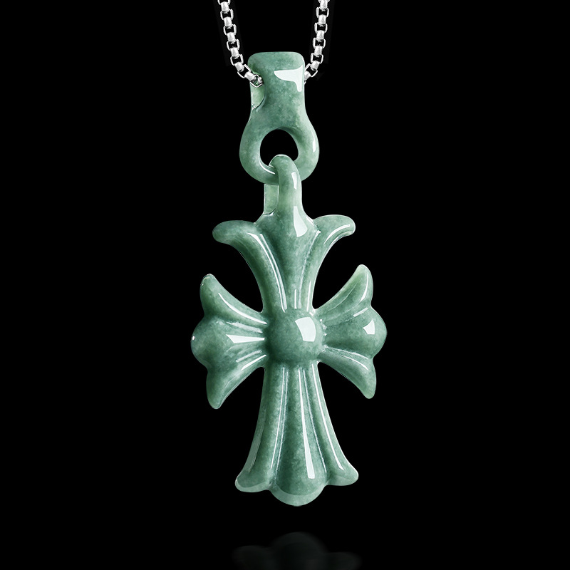 Natürliche burmesische Jadeit- – Necklaces Bewertung und Preis
