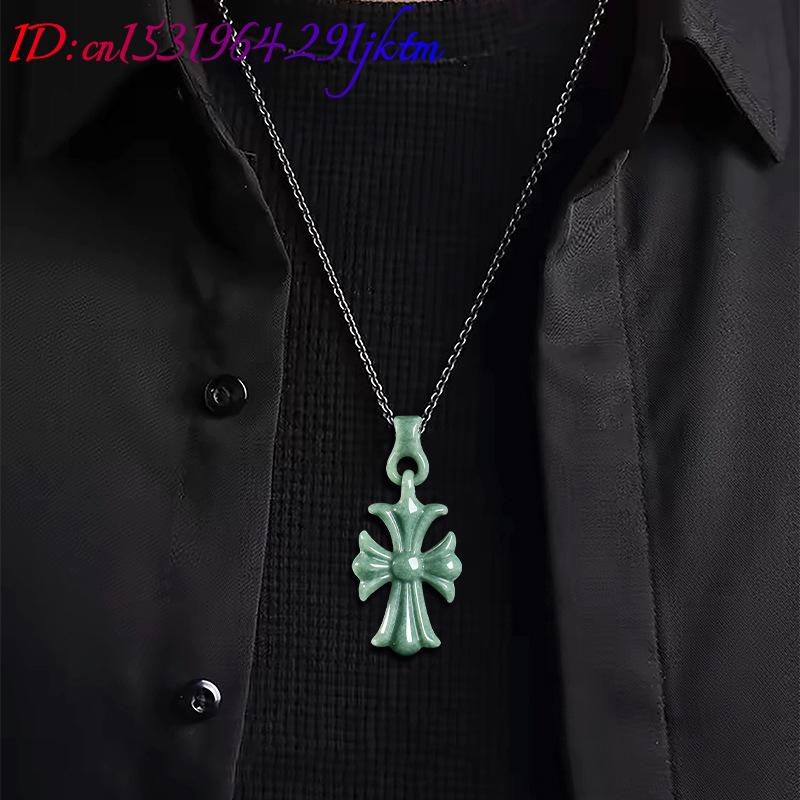 Natürliche burmesische Jadeit- – Necklaces Bewertung und Preis