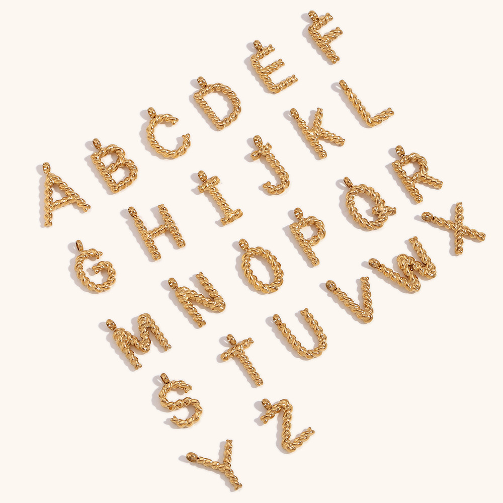 Personalisierte 3D-Buchstaben- – Initial Letter Necklace 18K Gold Bewertung und Preis