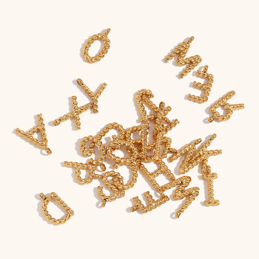 Personalisierte 3D-Buchstaben- – Initial Letter Necklace 18K Gold Bewertung und Preis