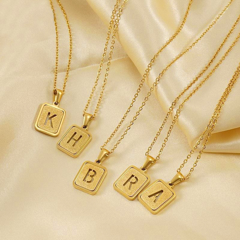 3 teile/beutel Hohe Qualität K – Initial Letter Necklace 18K Gold Bewertung und Preis