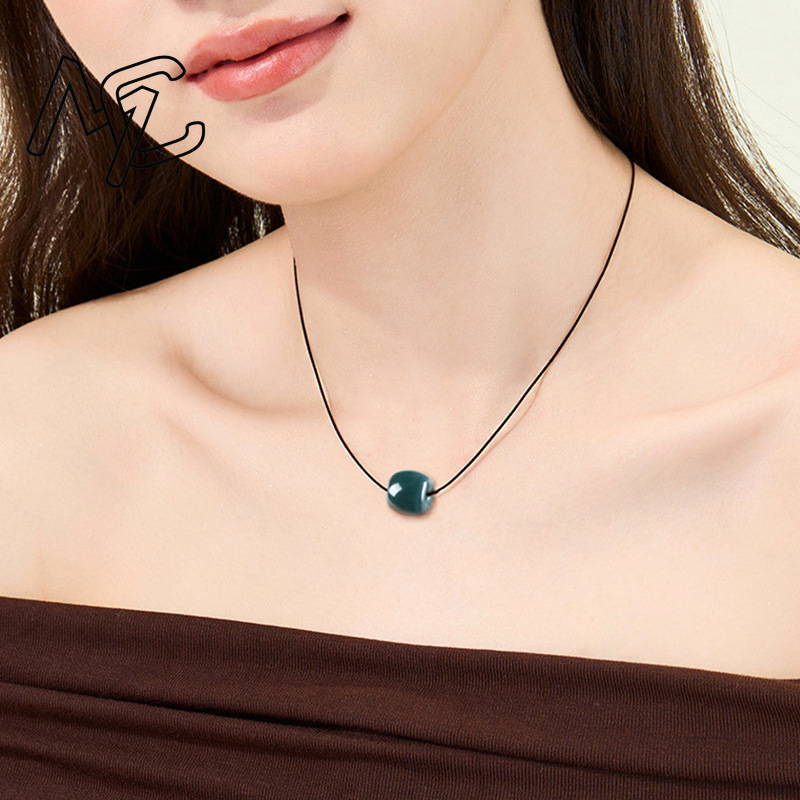 Natürlicher Myanmar Smaragd Ti – Necklaces Bewertung und Preis